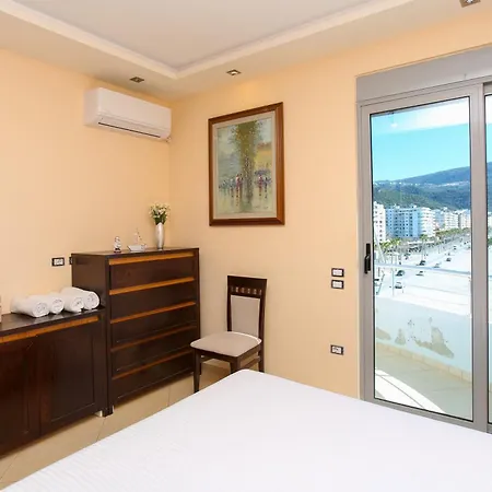 Apartment & Sea View - Happy